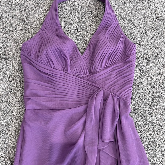 NWT! David’s Bridal Lavender Chiffon Halter Neck Soft Crinkle Long Dress US 6 - Picture 3 of 13